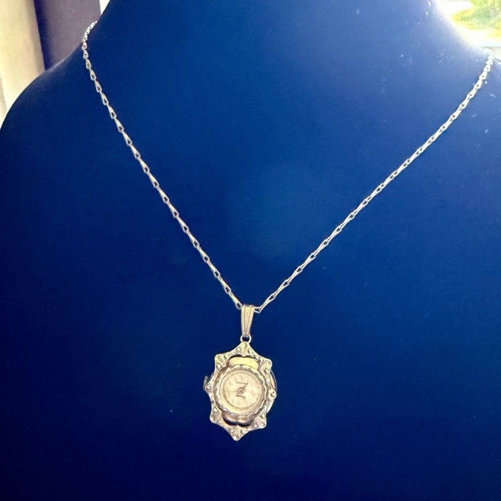 vintage Lucerne Swiss-made pendant watch